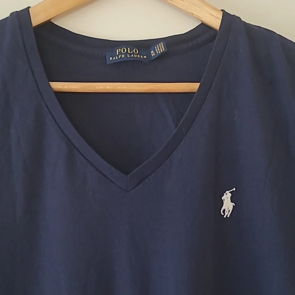 Polo Ralph Lauren Navy Blue V-neck Tshirt - Picture 3 of 3